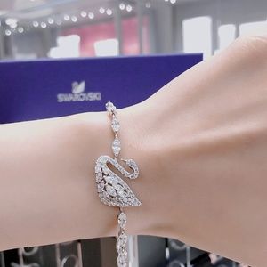 SWAN LAKE BRACELET, WHITE, RHODIUM PLATING